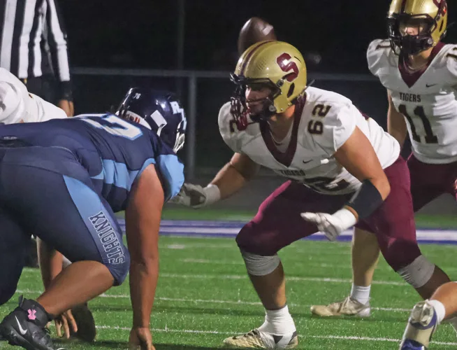 Area football roundup: Tigers rout RTR